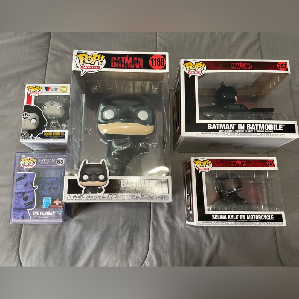 Lot of 5 new DC Comics Funko Pops